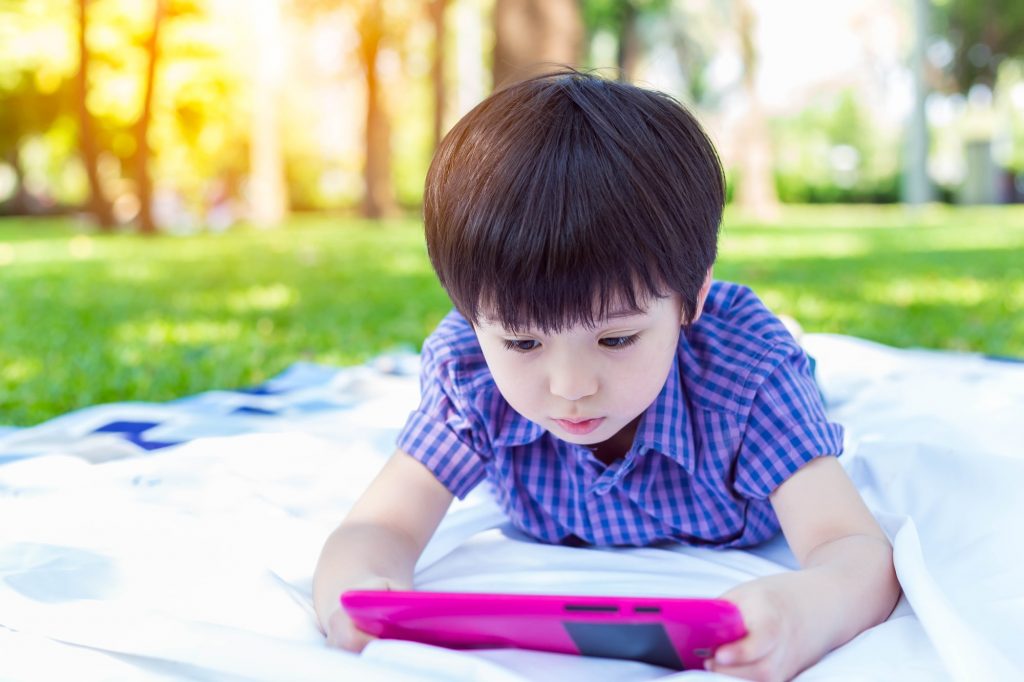Signs Of Attention Deficit Disorder Linked With Screen Time