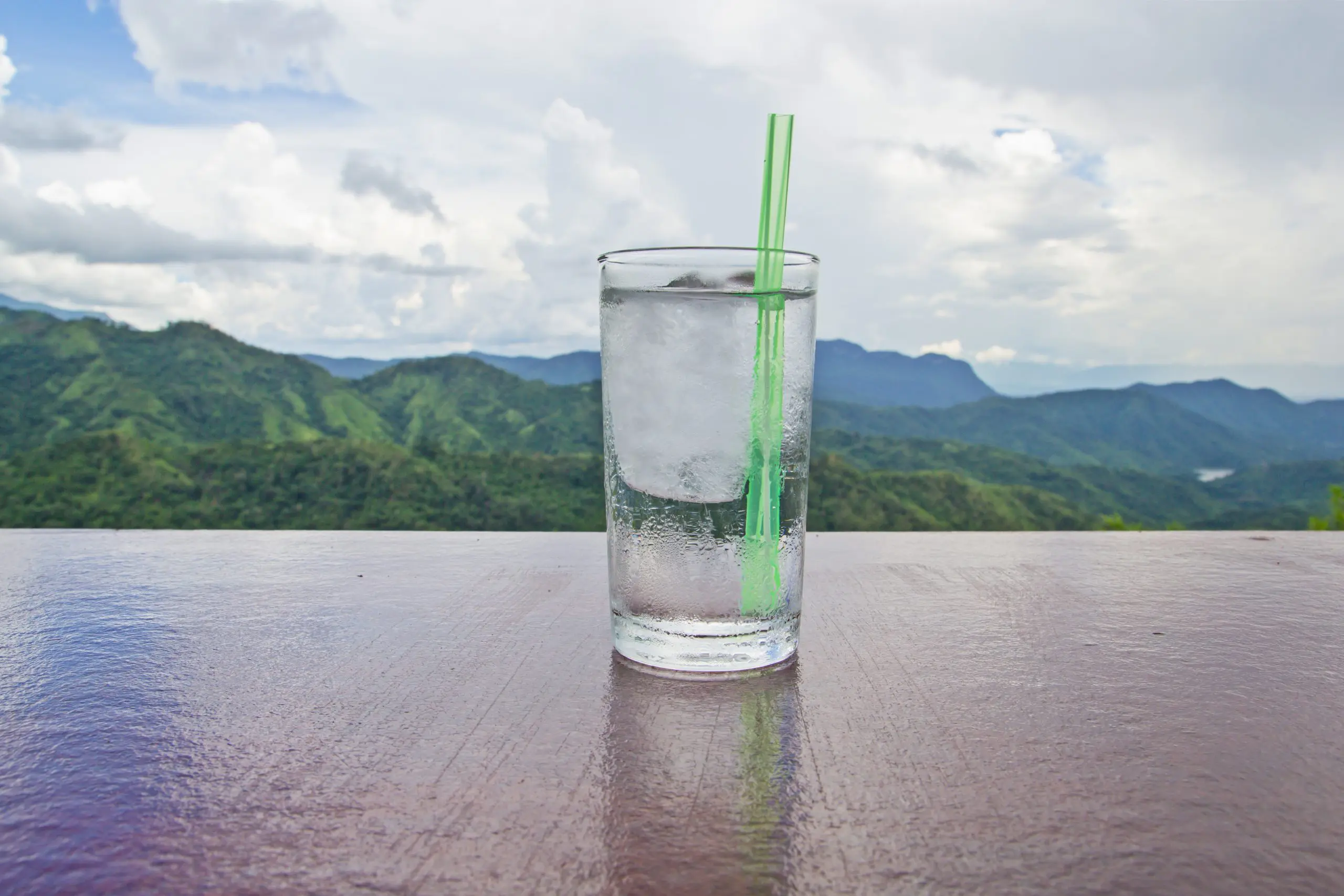 alkaline water, what is alkaline water, alkaline water benefits, what is the benefits of alkaline water, is alkaline water good for you